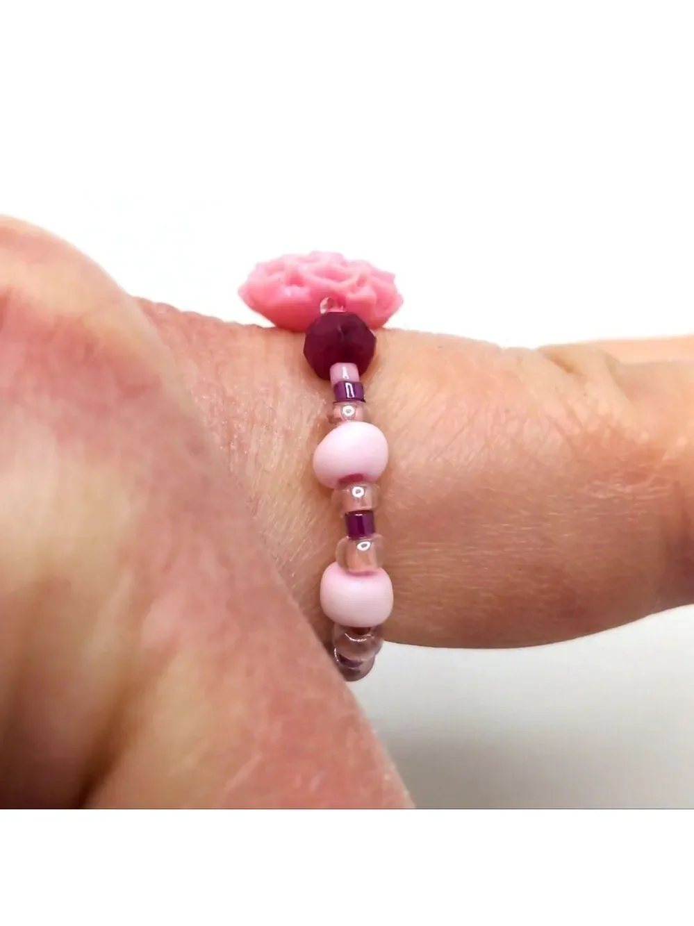381MIDALANE Genuine Ruby & Bead Stretch Rings